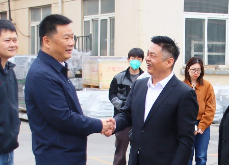 五四前夕走訪青年企業(yè)家 | 縣領(lǐng)導(dǎo)走訪中揚(yáng)立庫：感受青年企業(yè)家“智造”的力量